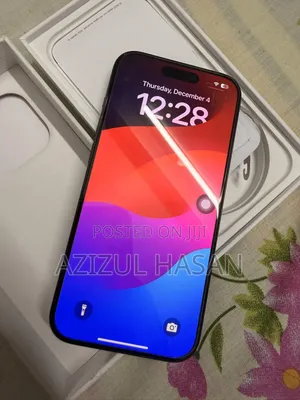 Photo - Apple iPhone 15 Pro 128 GB Black