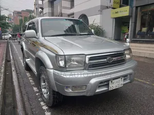 Photo - Toyota Hilux 1999 Silver