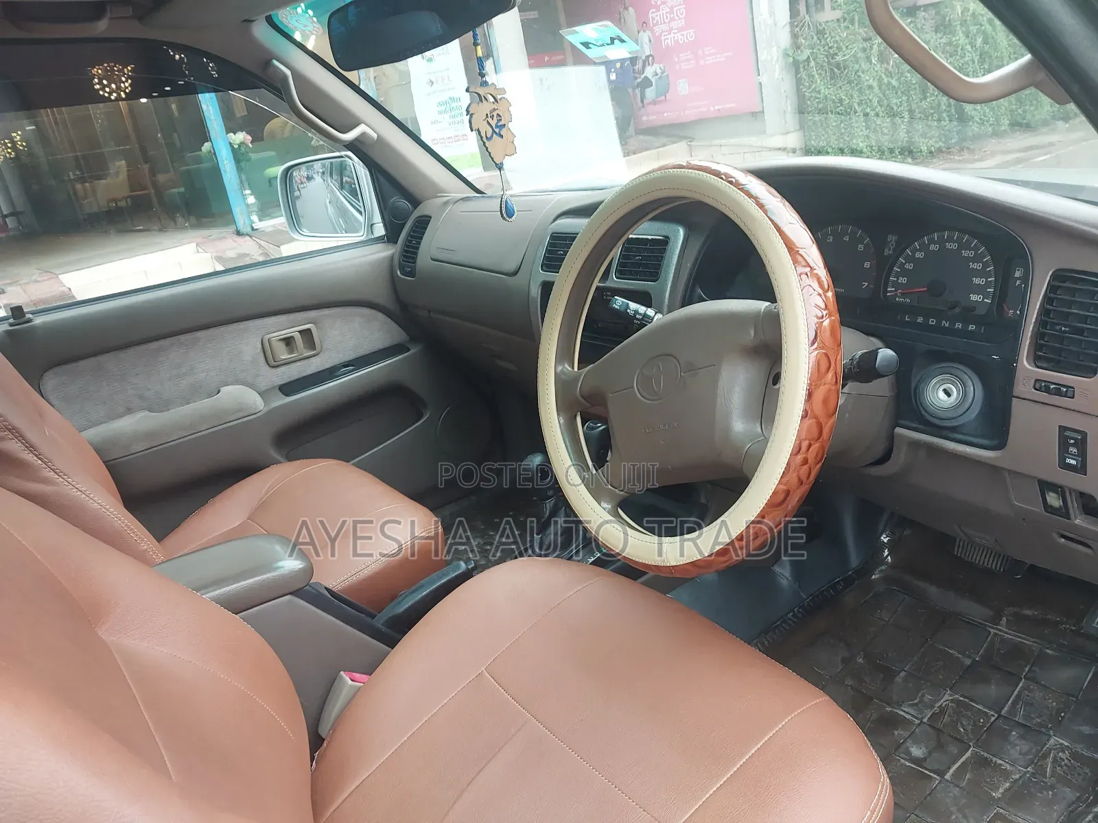 Toyota Hilux 1999 Silver