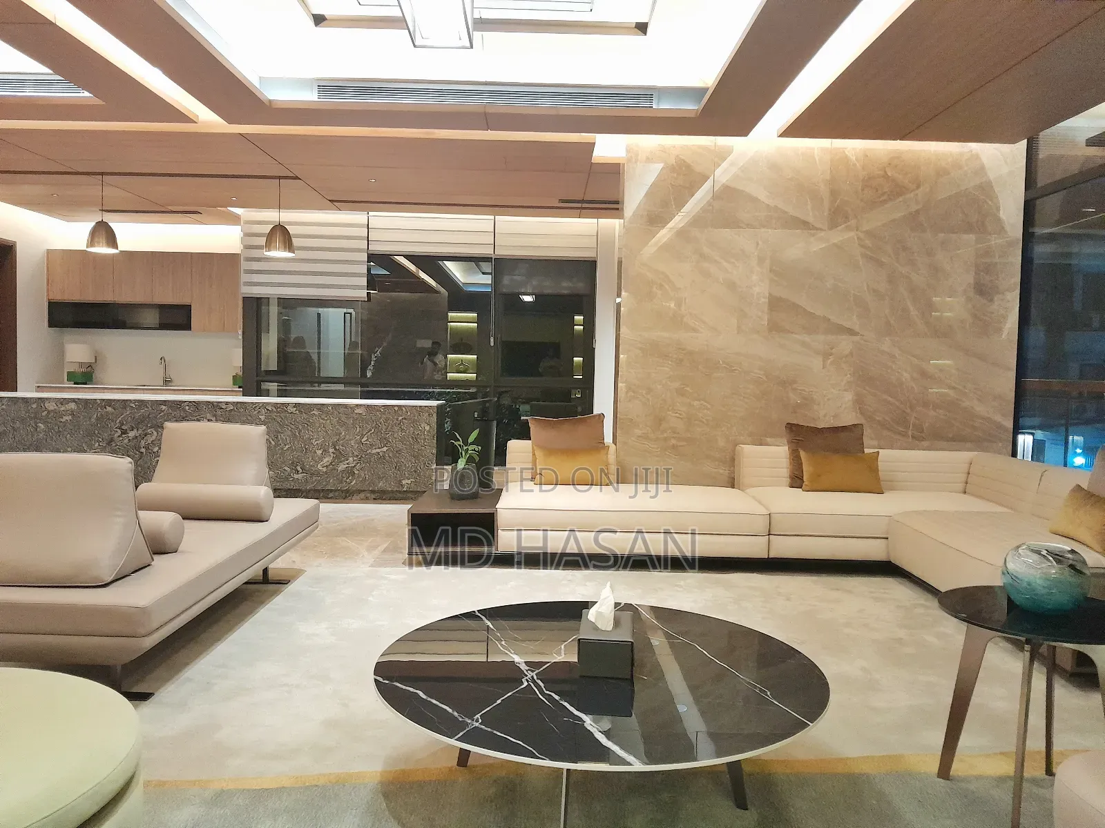 3bdrm Apartment in Semi Furbished Flat for Rent