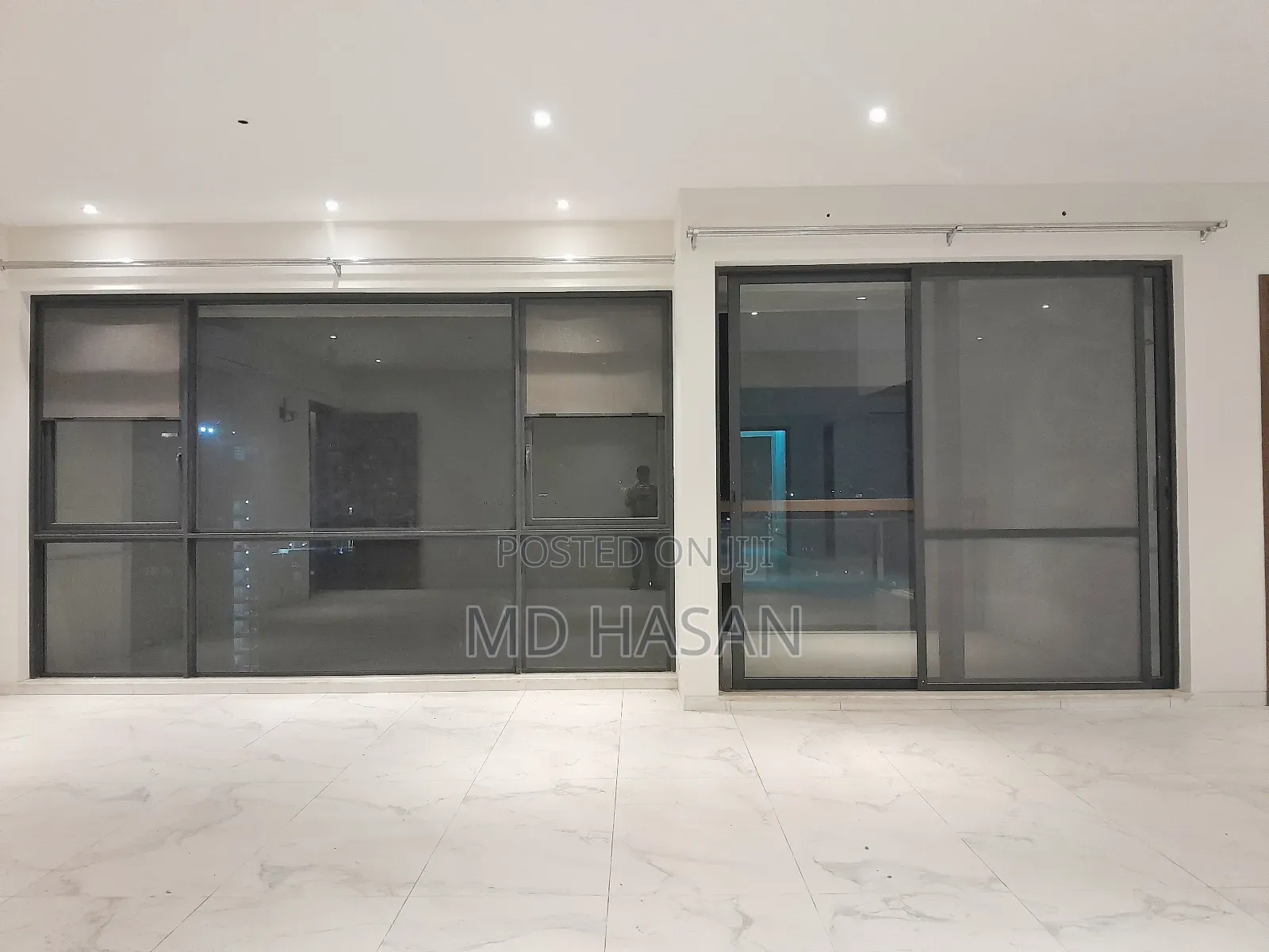 3bdrm Apartment in Semi Furbished Flat for Rent