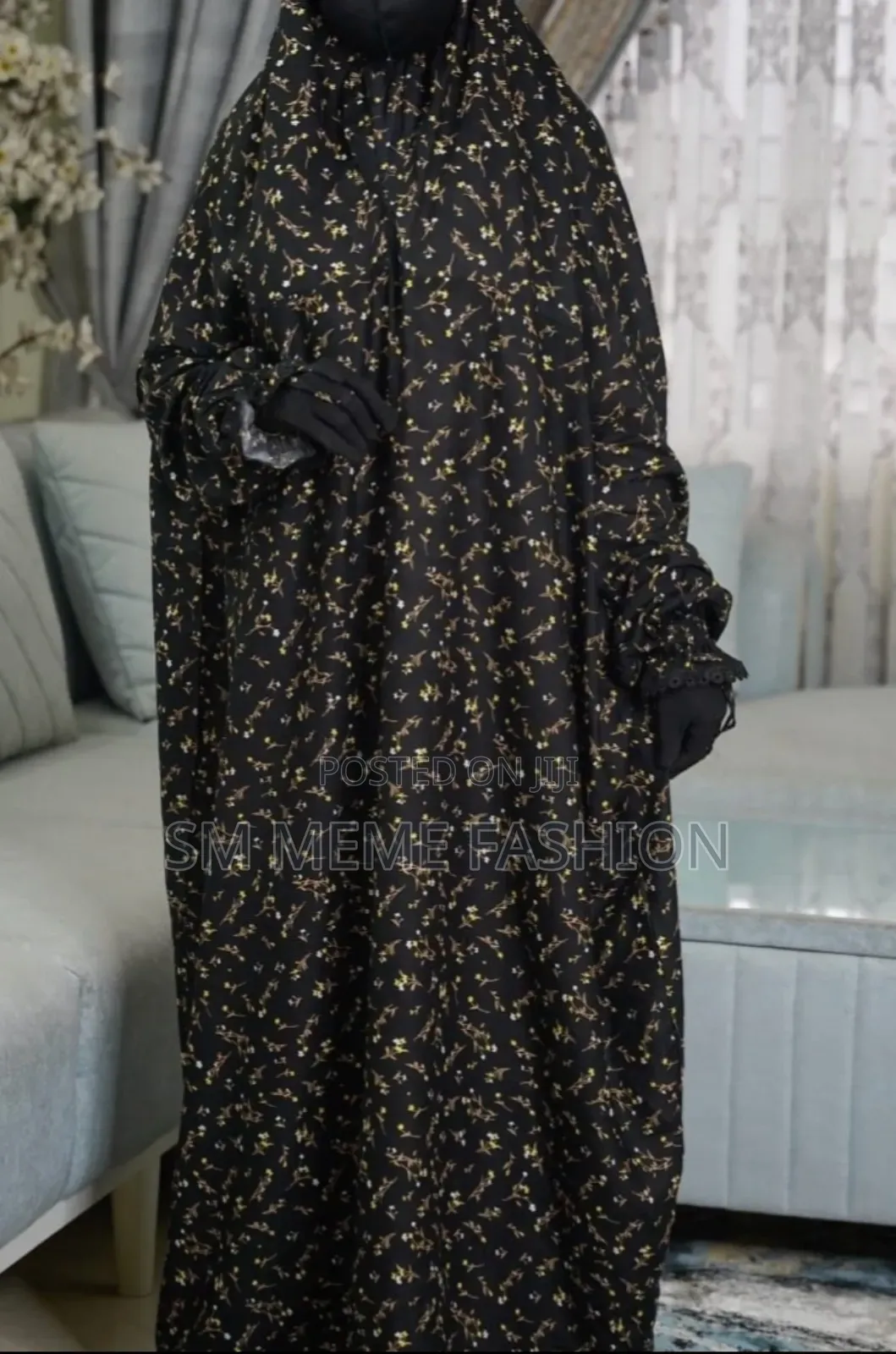 Salah Long Khimar