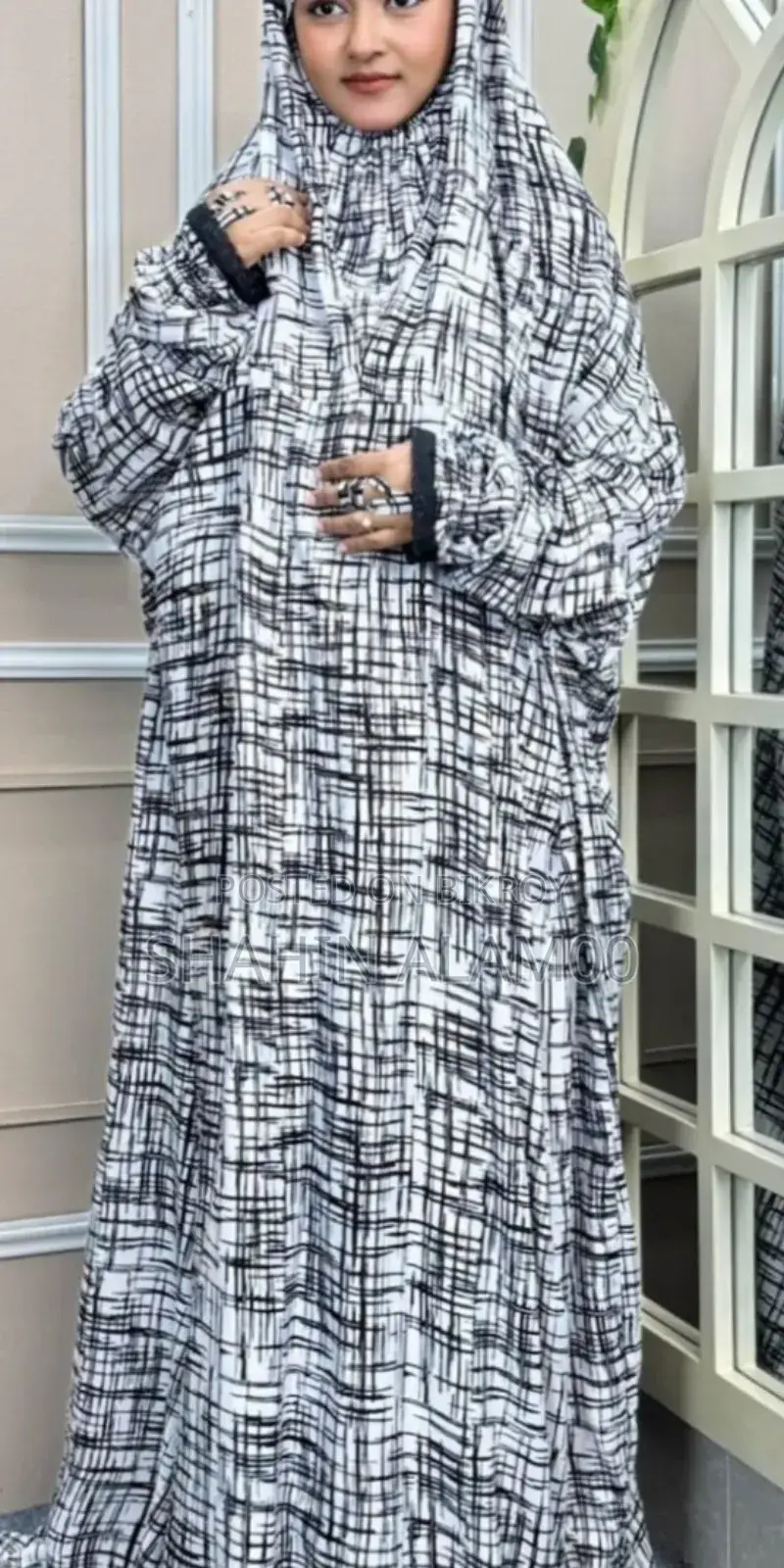 Salah Long Khimar