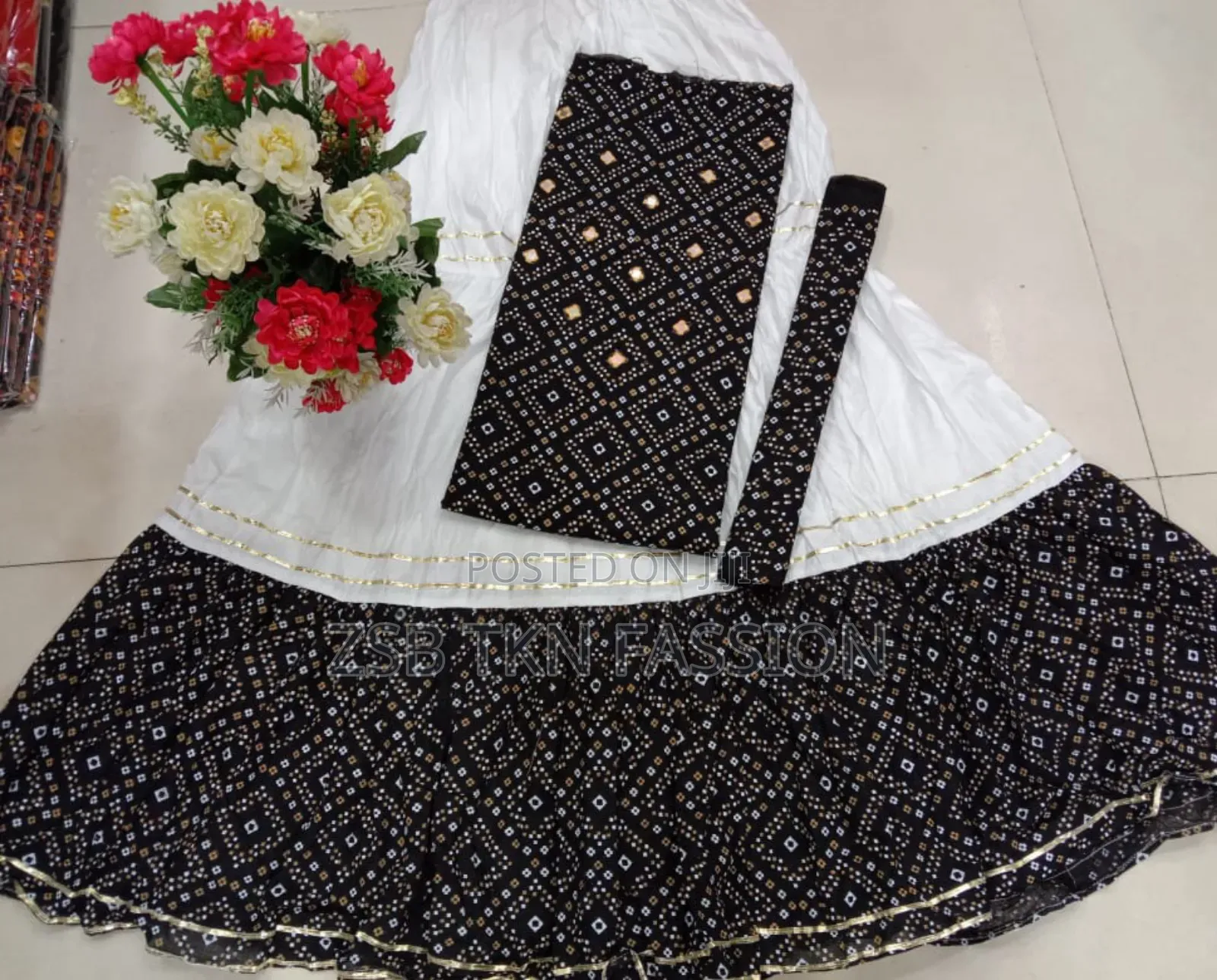 কামিজ + স্কার্ট (2 Pis)