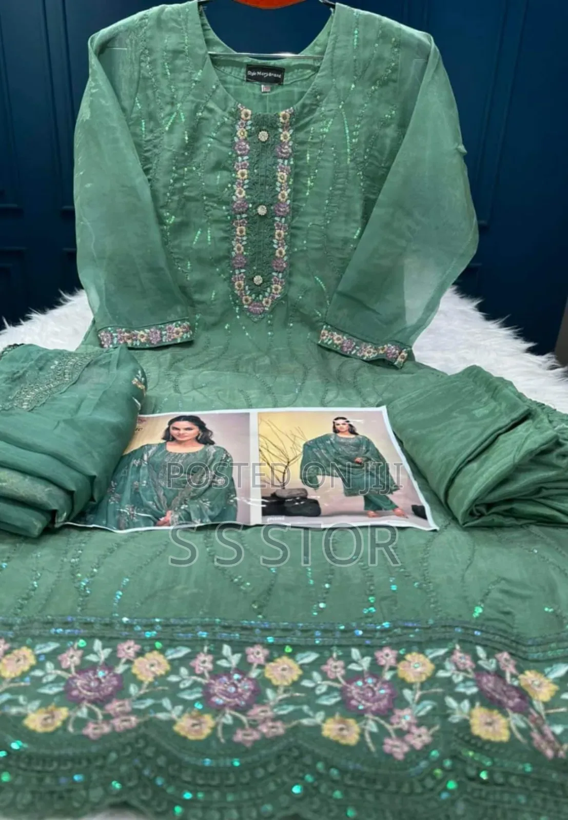 Pakistani White Gold Jorjet Three Peace