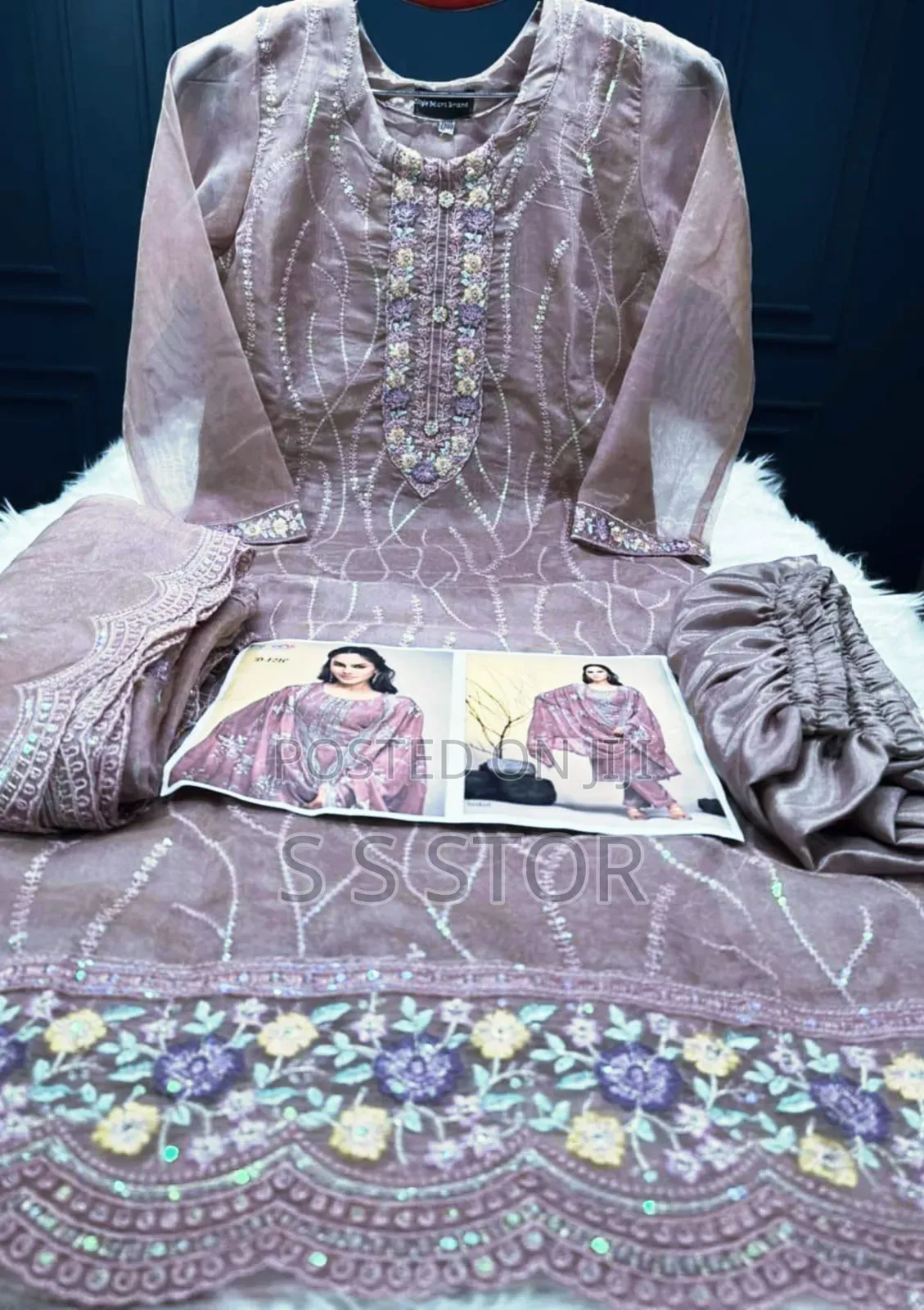 Pakistani White Gold Jorjet Three Peace