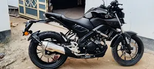 Photo - Yamaha 2024 Black
