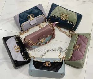 Photo - ডুয়াল-টোন ব্যাগ