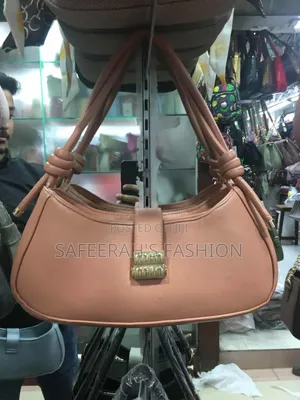 ফ্যাশেনাবল সাইড ব্যাগ নতুন কালেকশন।