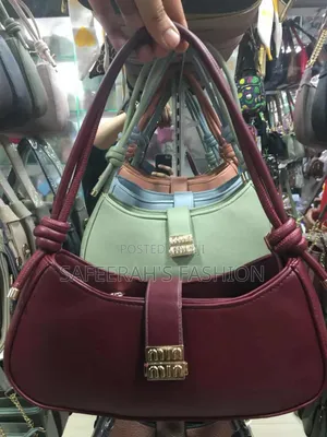 ফ্যাশেনাবল সাইড ব্যাগ নতুন কালেকশন।