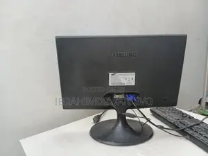 Full Fresh Samsung 19" Monitor, Resolution (1366x768),Model : S19c300