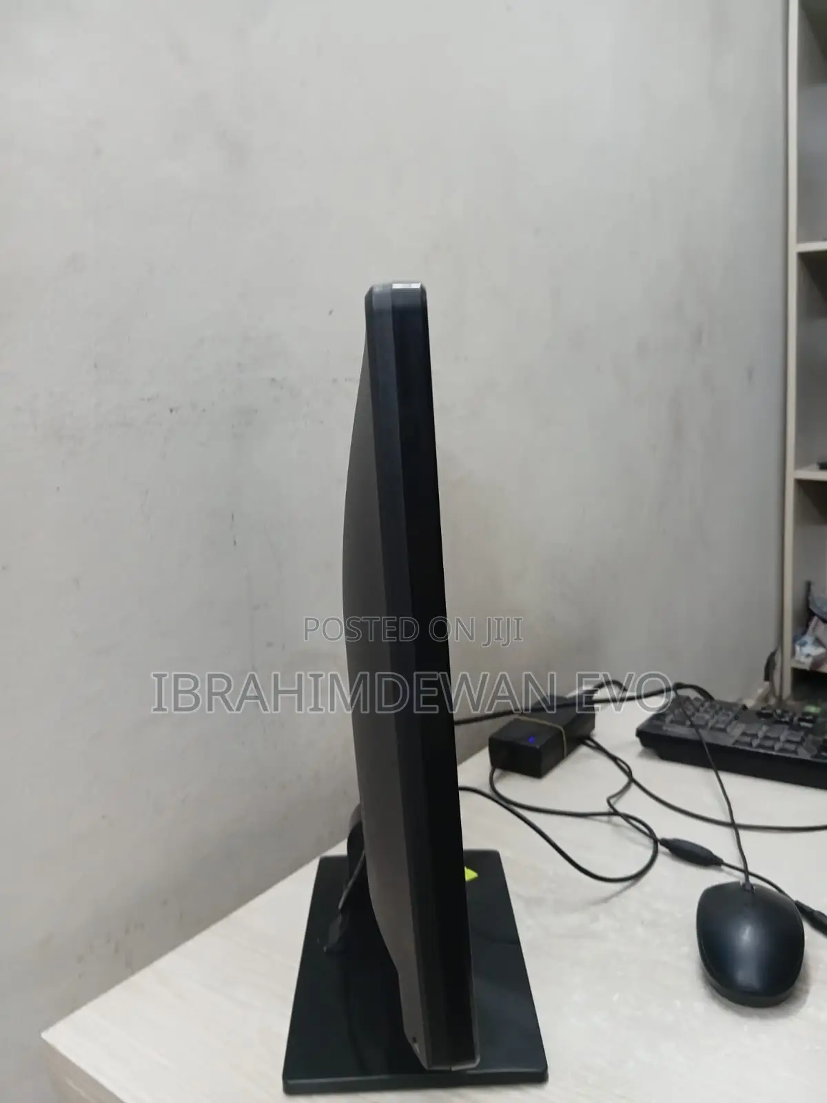 Gigasonic 17" Full Fresh Monitor ,Resolution (1280x1024)