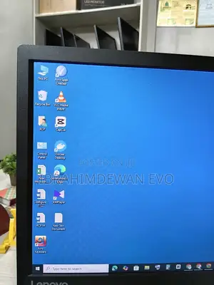 1 Mark Lenovo 19" Monitor, Resolution (1366x768),Model : D186wa