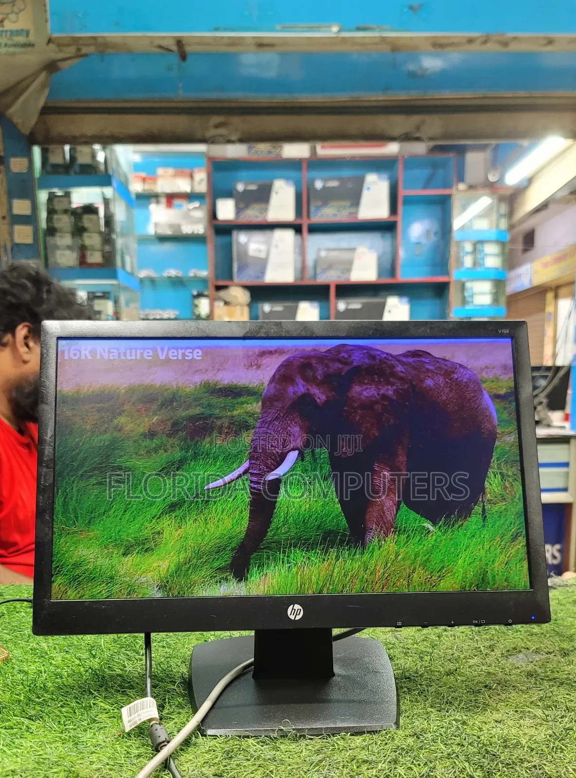 Hp V194 Full Fresh Monitor