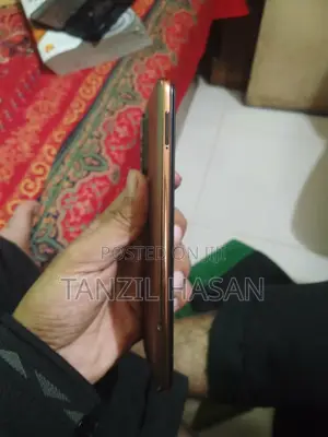 Photo - Xiaomi Redmi Note 10 Pro 128 GB Gold