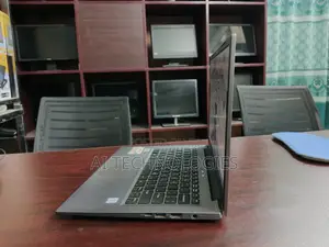 Laptop 8GB Intel SSD 256GB