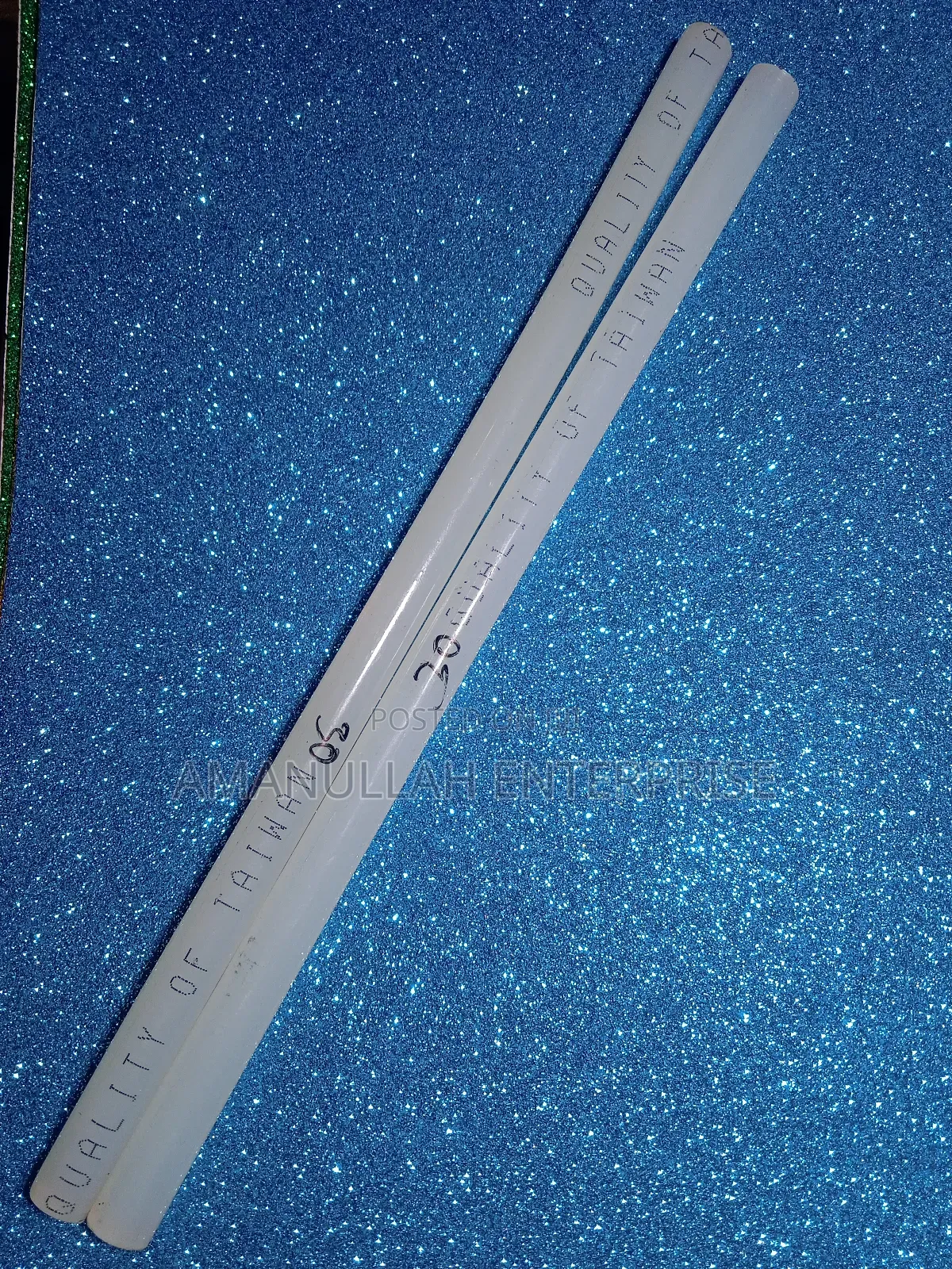 Glue Sticks Thermoplastic Adhesives.