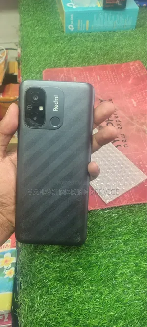 Photo - Xiaomi Redmi 12C 64 GB Black