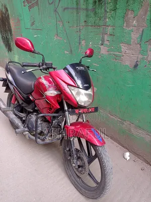 Hero Glamour 2018 Red