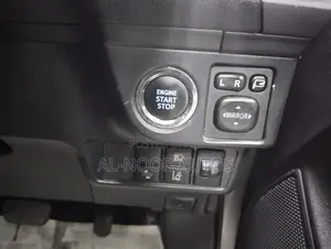 Toyota Axio 2020 Silver