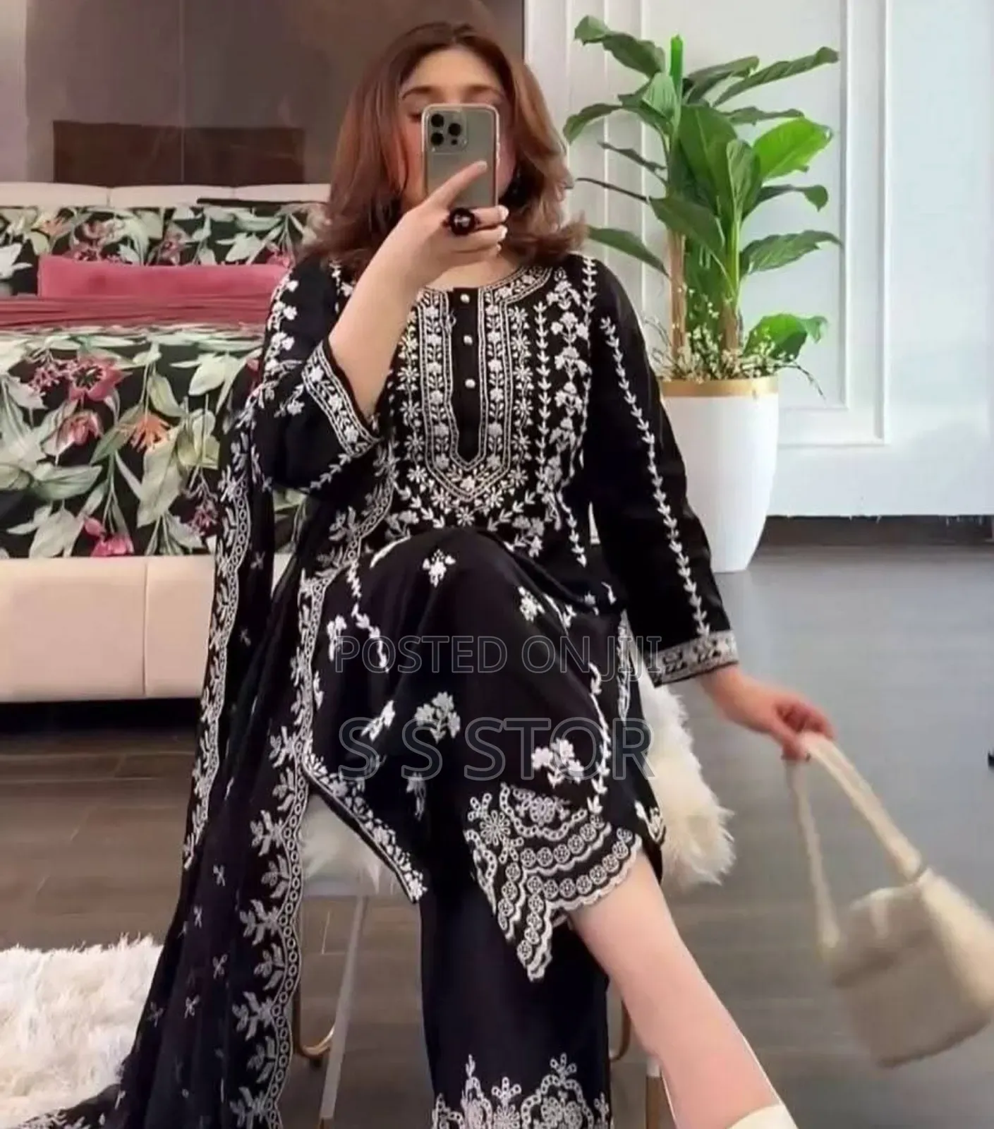 Embroidery Cotton Three Piece এমব্রয়ডারি কাজ করা নেকলেস