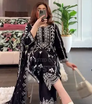 Photo - Embroidery Cotton Three Piece এমব্রয়ডারি কাজ করা নেকলেস