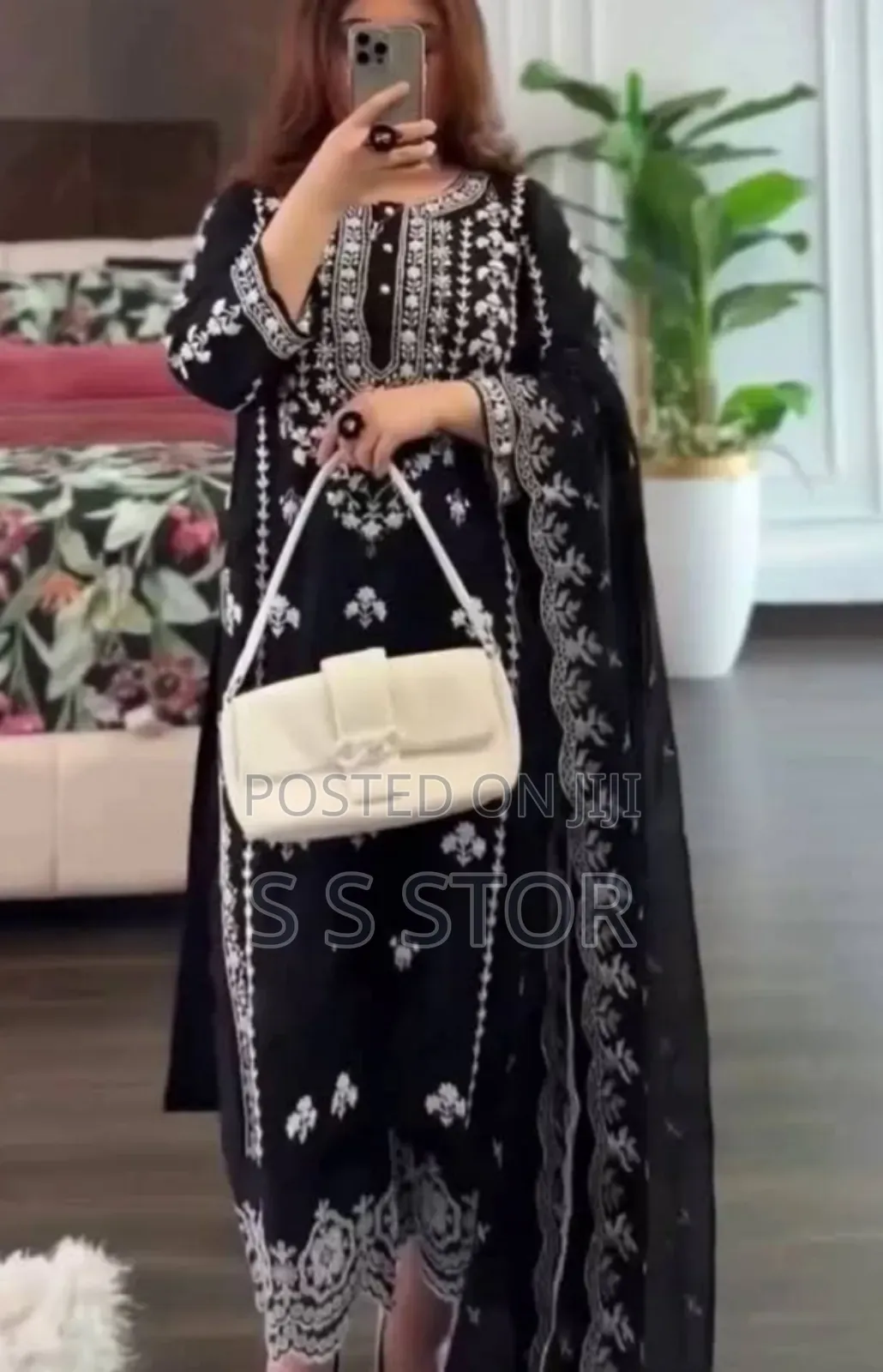 Embroidery Cotton Three Piece এমব্রয়ডারি কাজ করা নেকলেস