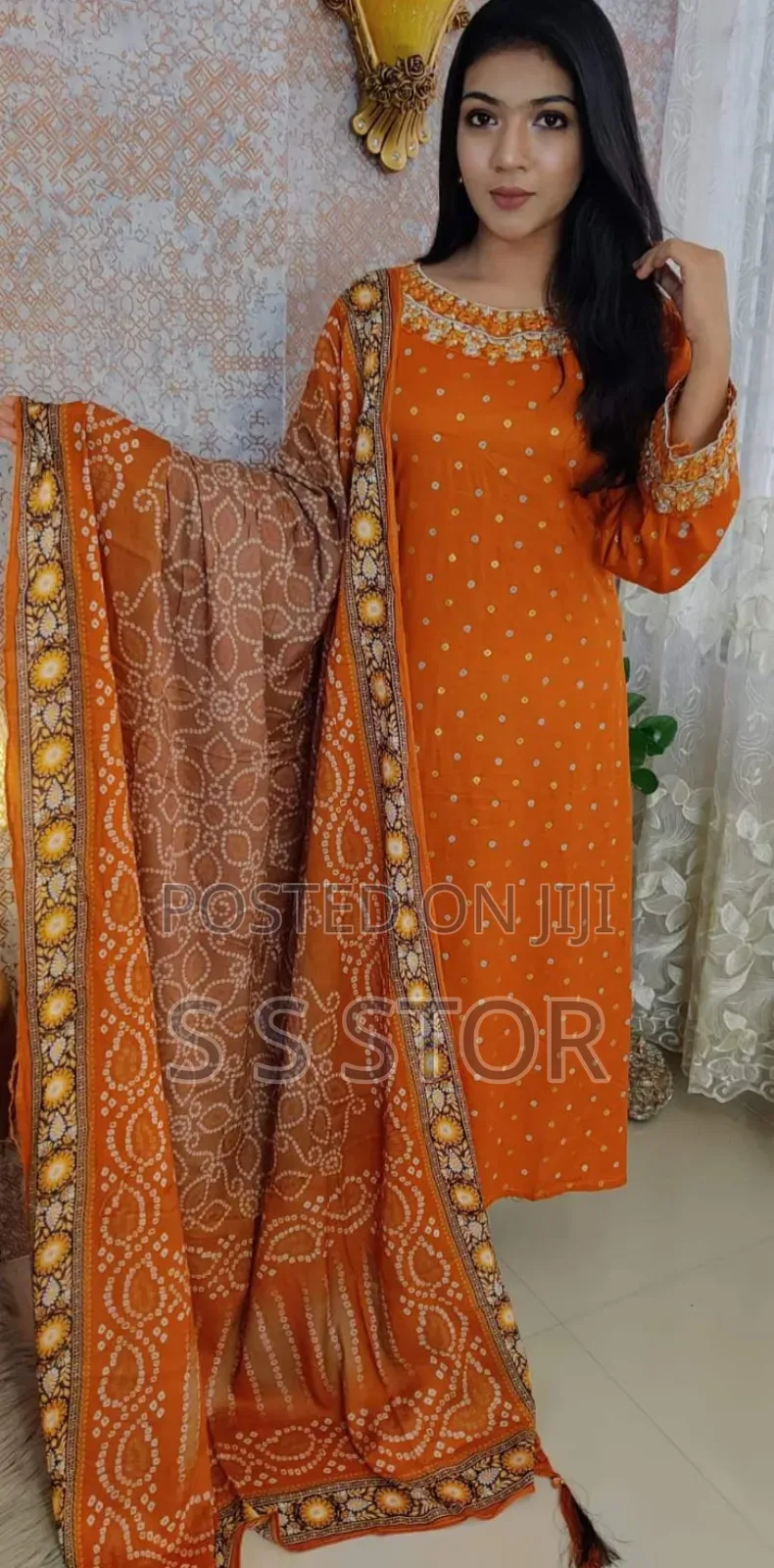 Kamij Lilan Emborder Kaj + Skin Pint