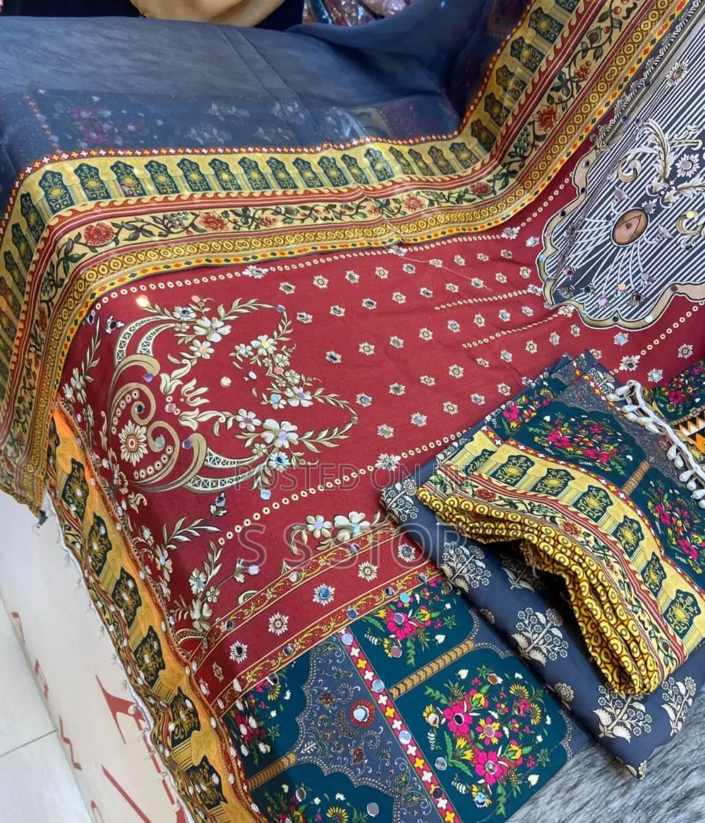 Digital Print 3pices Available Size :