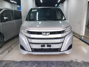 Toyota Noah 2020 Silver