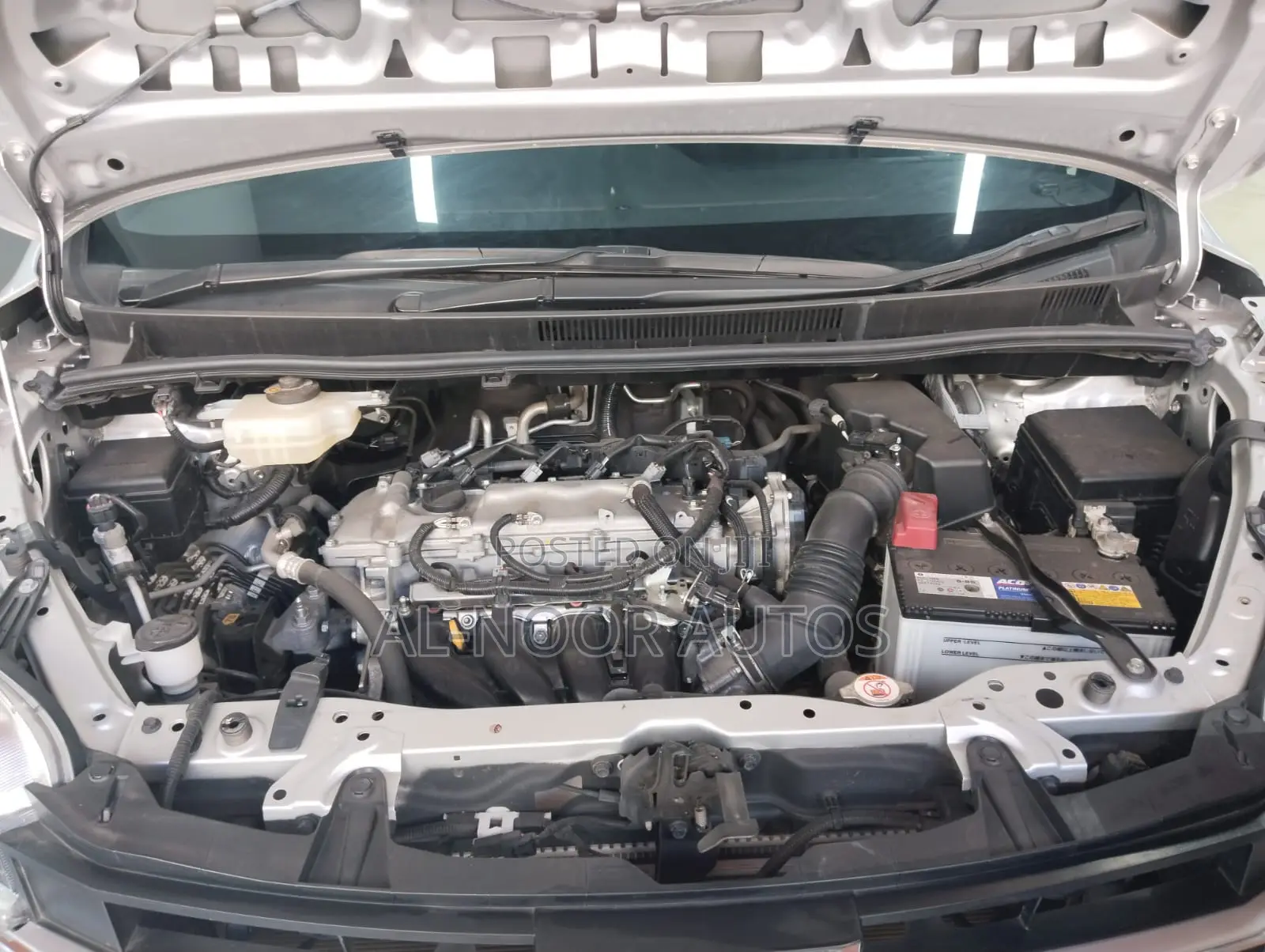 Toyota Noah 2020 Silver