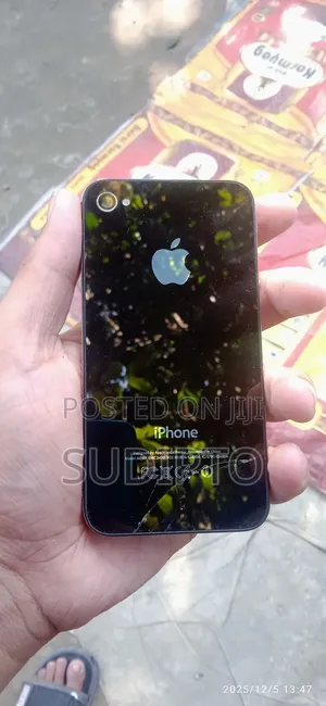 Photo - Apple iPhone 4s 16 GB Black