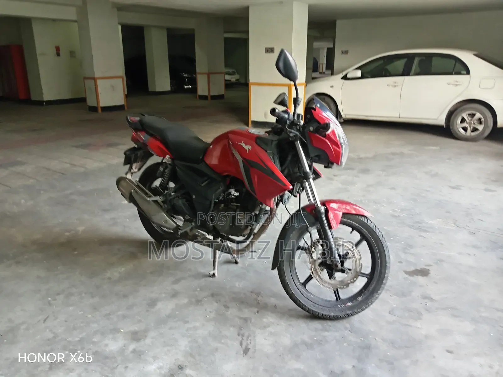 TVS Apache 180 RTR 2014 Red
