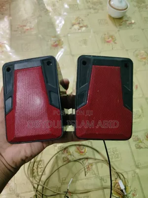 Photo - স্টাইলিশ রেড গ্রিল মিনি কম্পিউটার স্পিকার