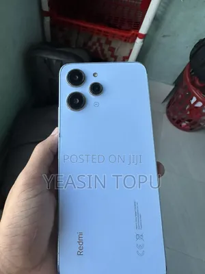 Photo - Xiaomi 12 256 GB Blue