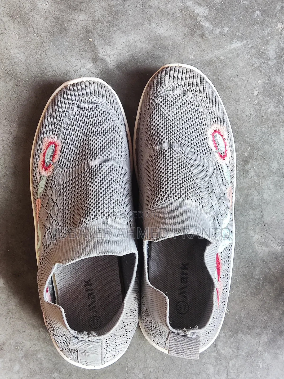 China Sneaker for Woman