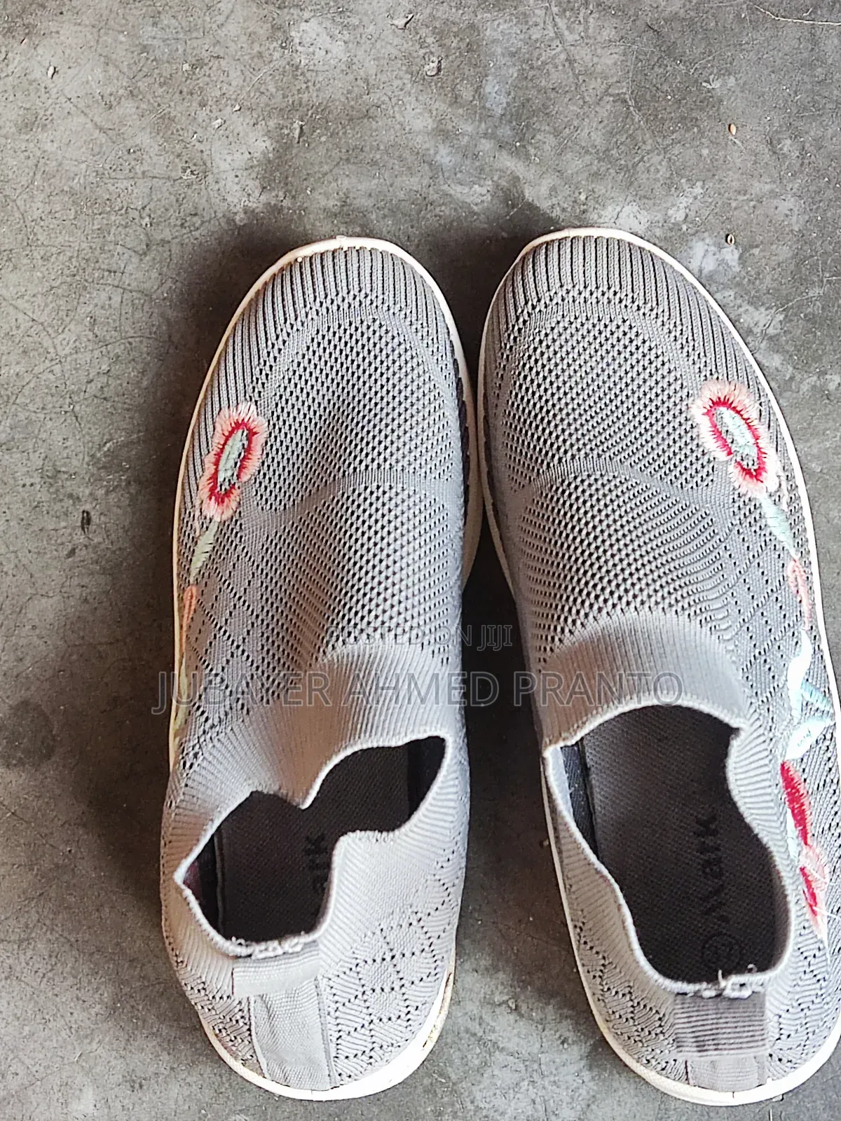 China Sneaker for Woman