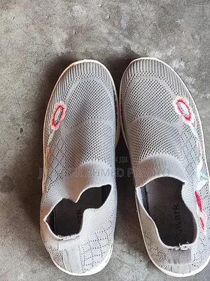 China Sneaker for Woman