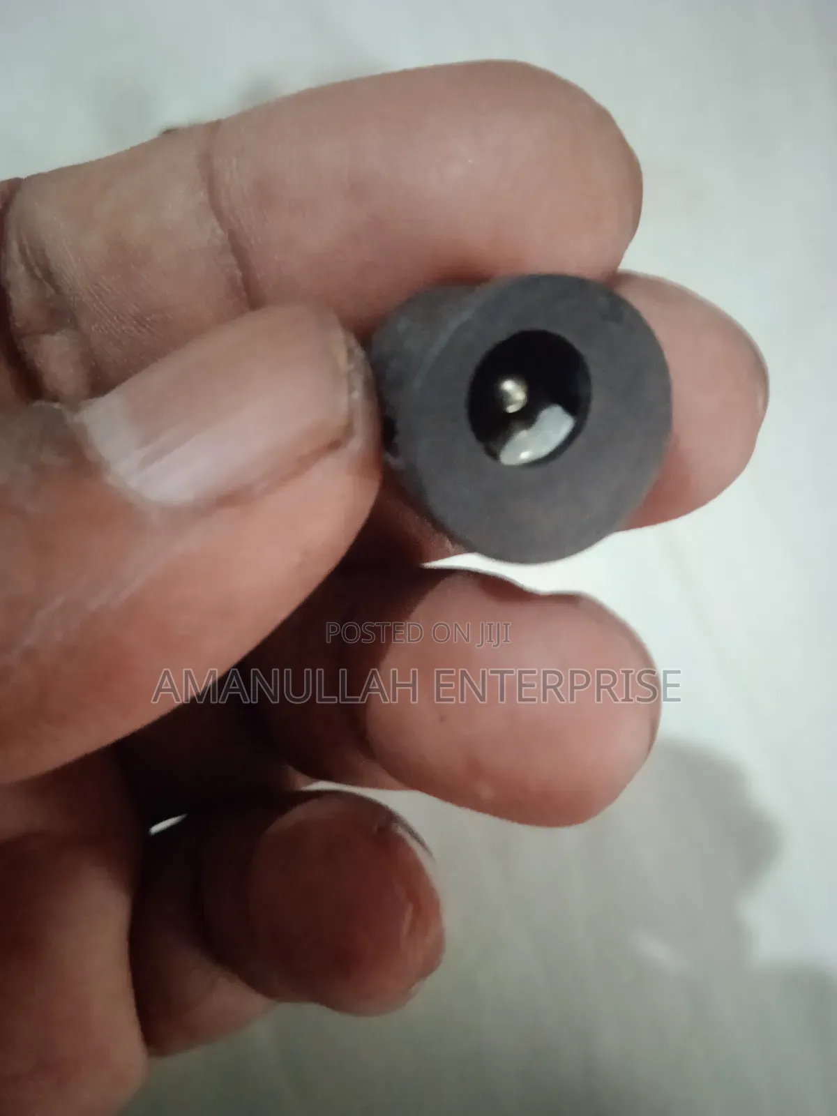 Male / Female Dc Connectors Used to Supply Dc Power.