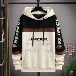 ​ আকর্ষণীয় কটন হুডি