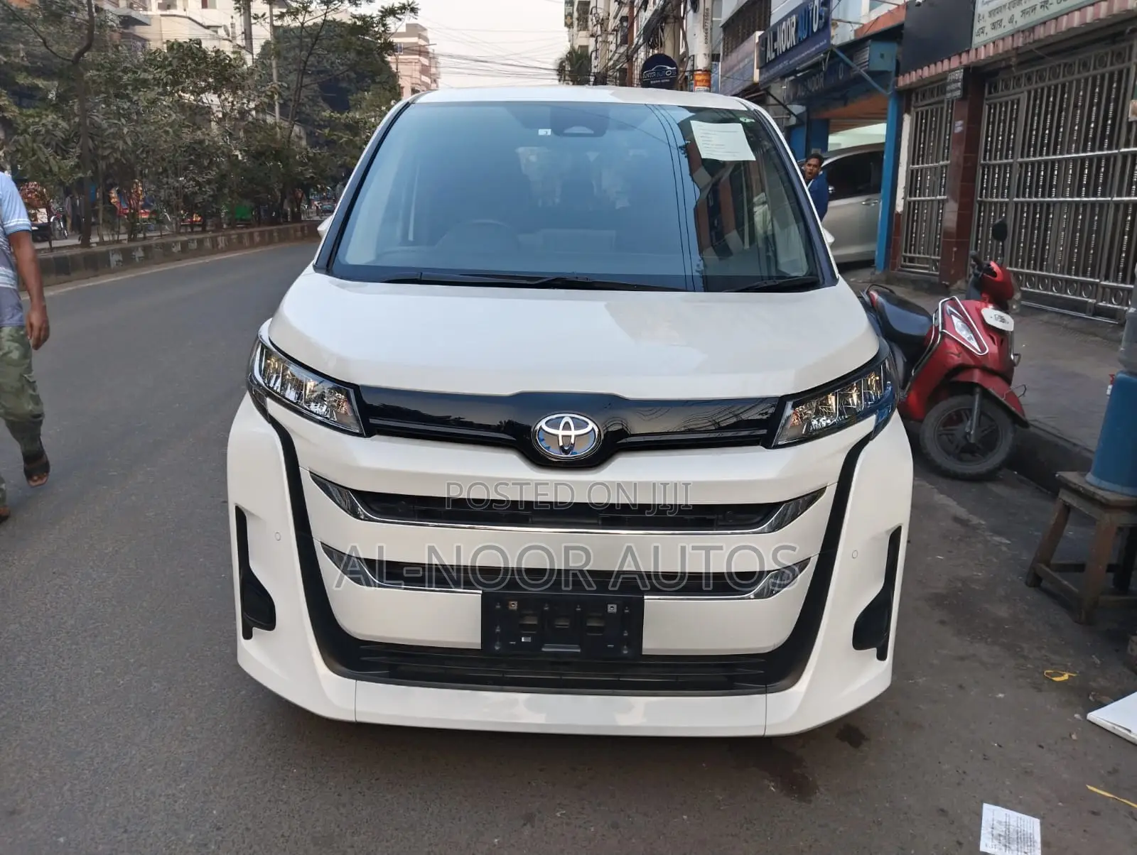 Toyota Noah 2022 Pearl