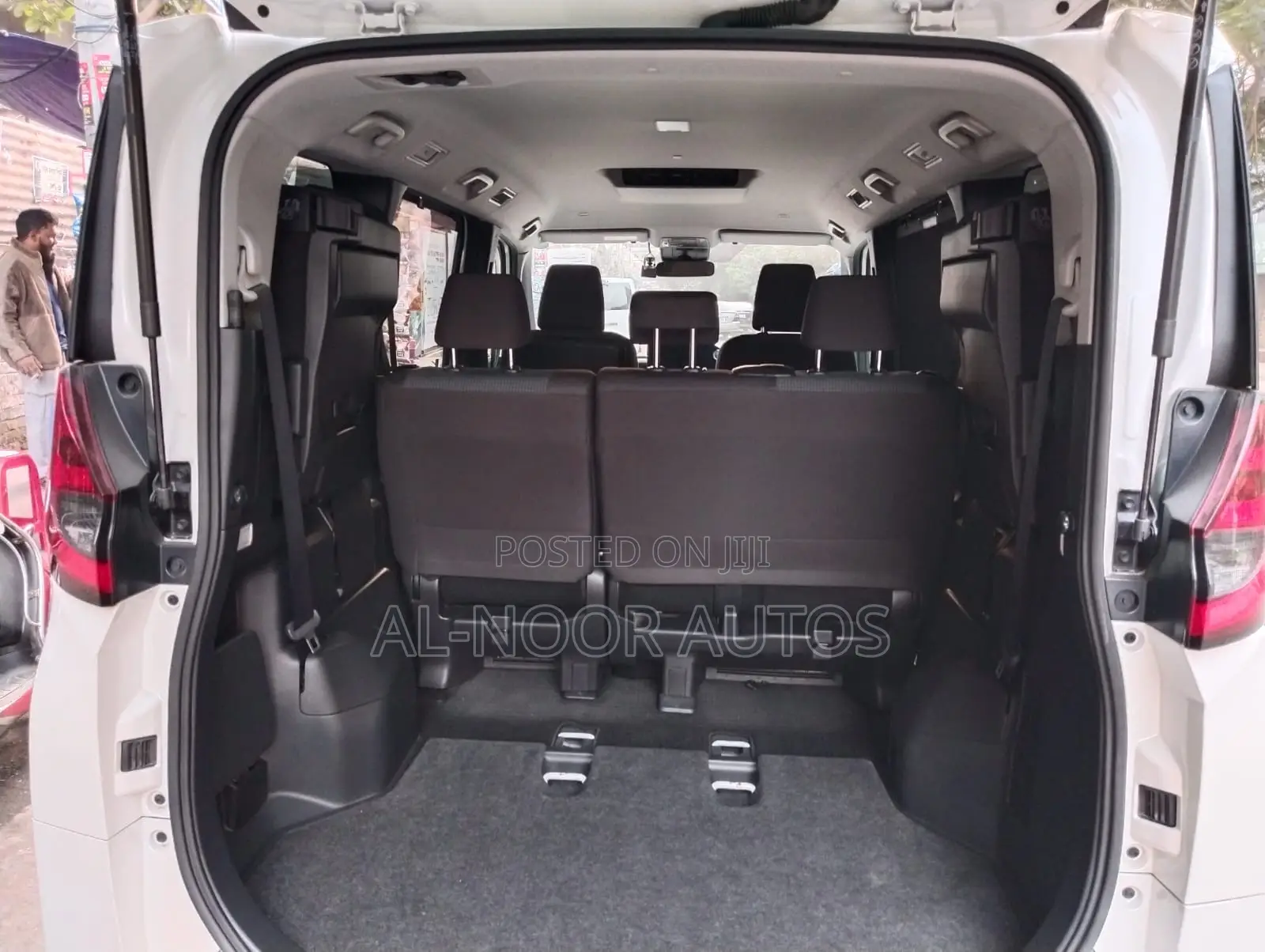 Toyota Noah 2022 Pearl