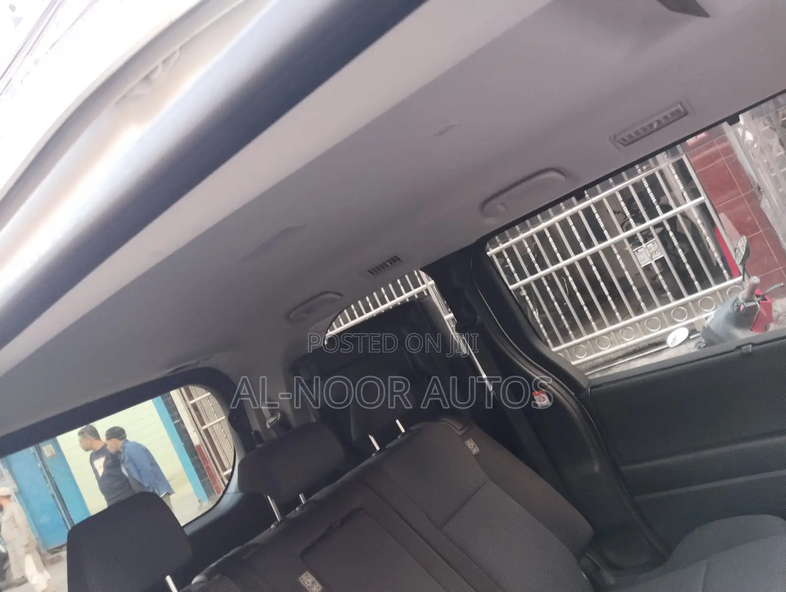 Toyota Noah 2022 Pearl