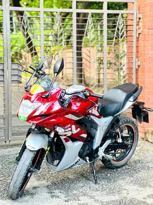 Suzuki SFV650 2019 Red