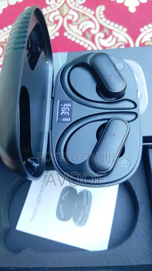 Photo - Waterproof Tws Bt 5.3 Hanging Ears Earhook Gym Sports Headphone