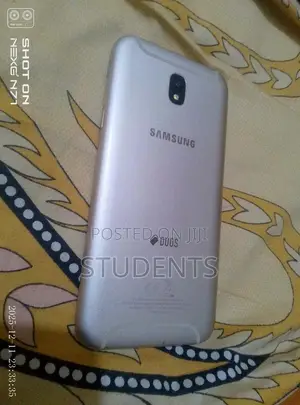 Samsung Galaxy J5 Pro 32 GB Gold