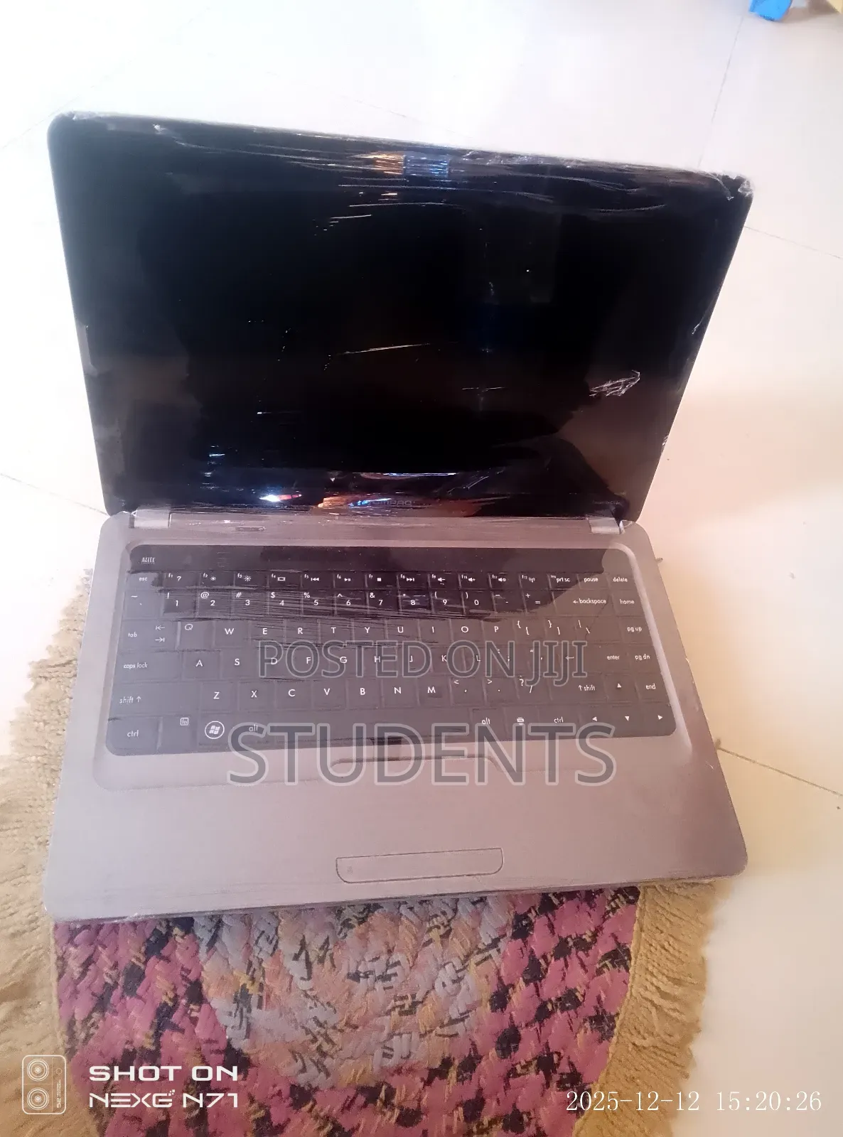 Laptop HP Compaq Presario CQ42 4GB Intel Core 2 Duo SSD 350GB