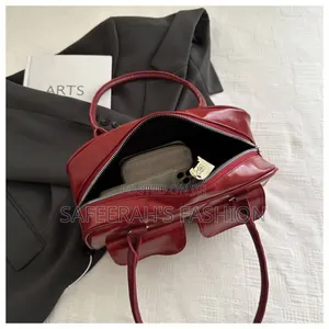 Oil Wax Leather Bowling Armpit BagMusa