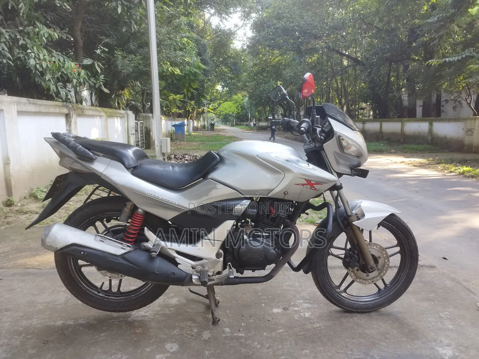 Hero Xtreme Sports 2012 Silver