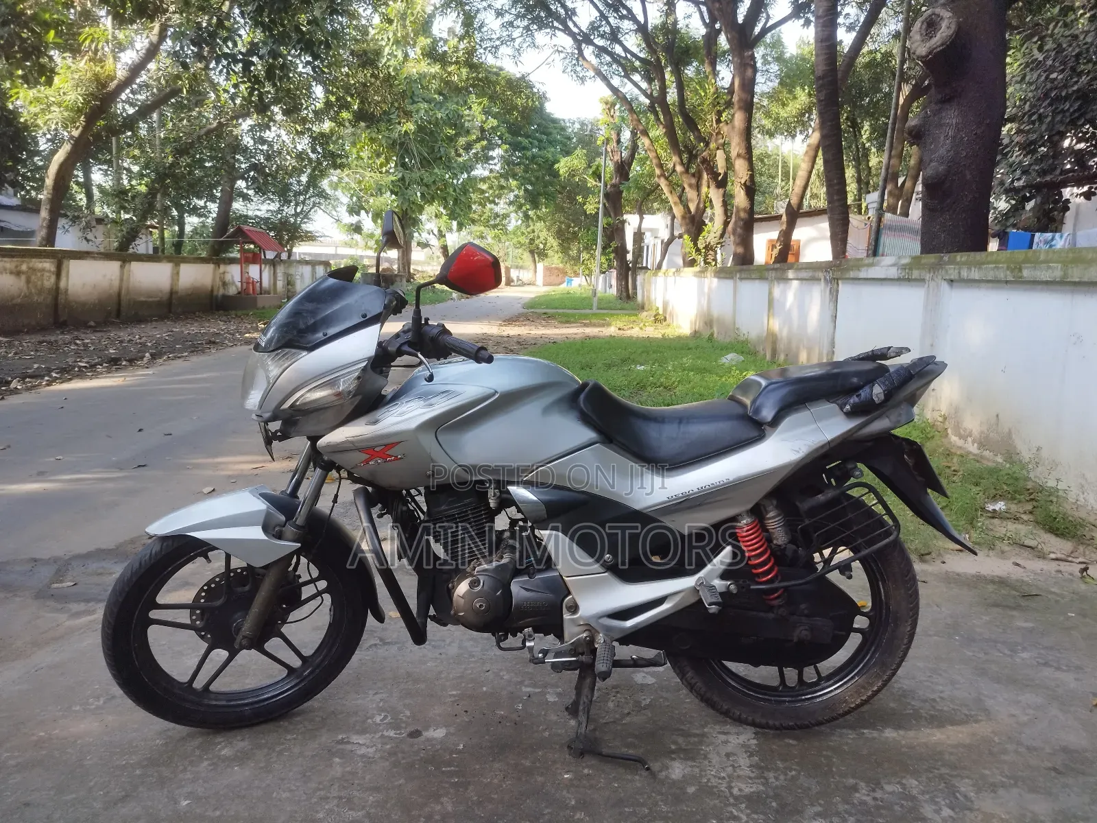 Hero Xtreme Sports 2012 Silver